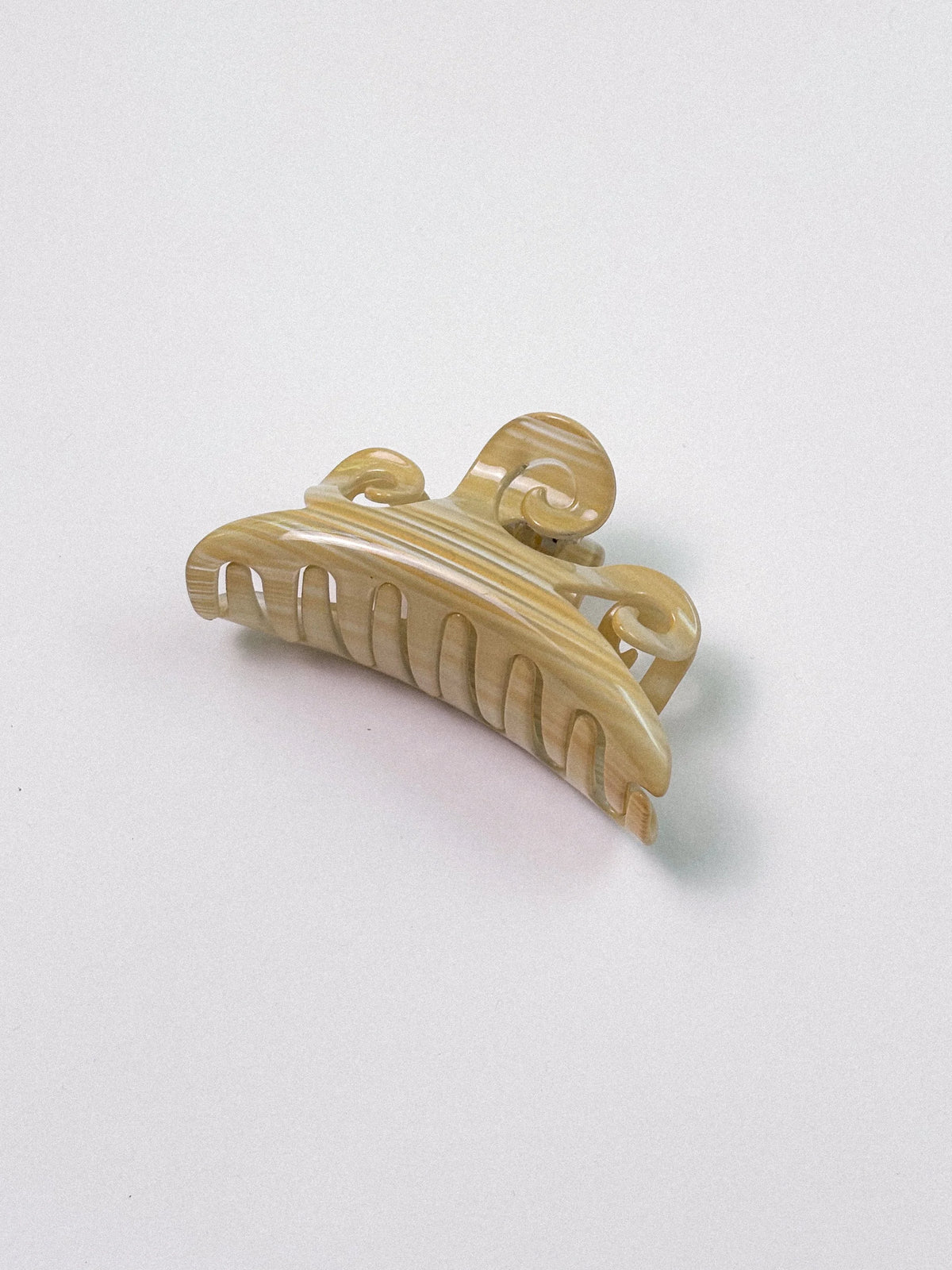 Merrma Earth-River Claw Clip