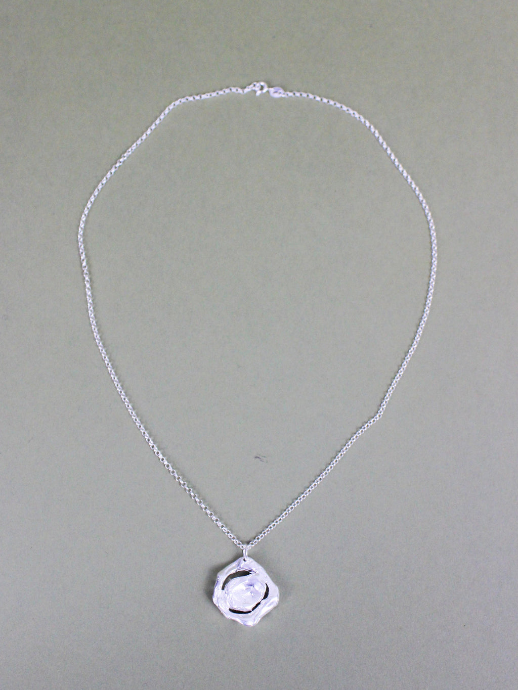 Amuleto Necklace
