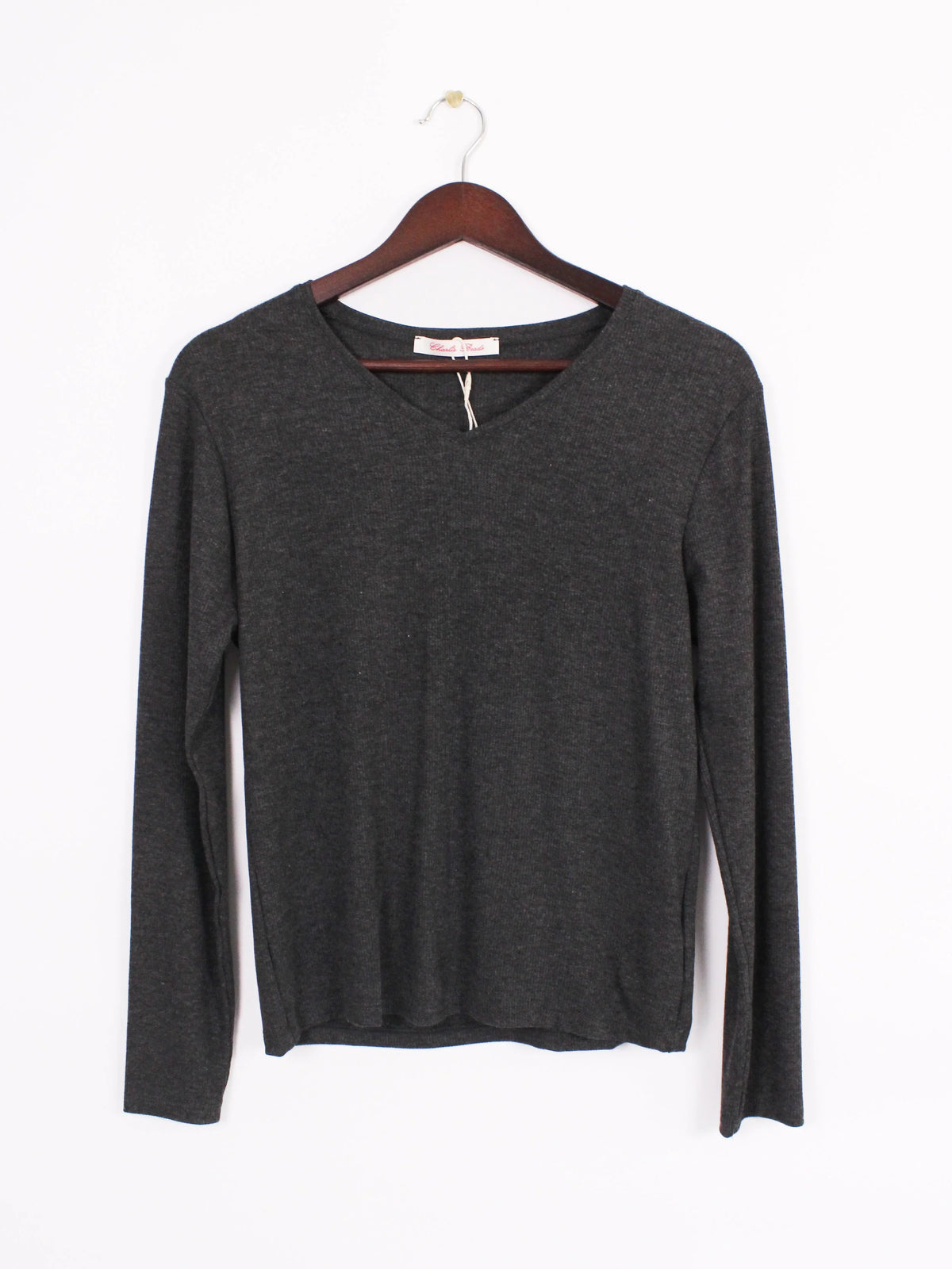 Hiro V-neck in Grey Rib